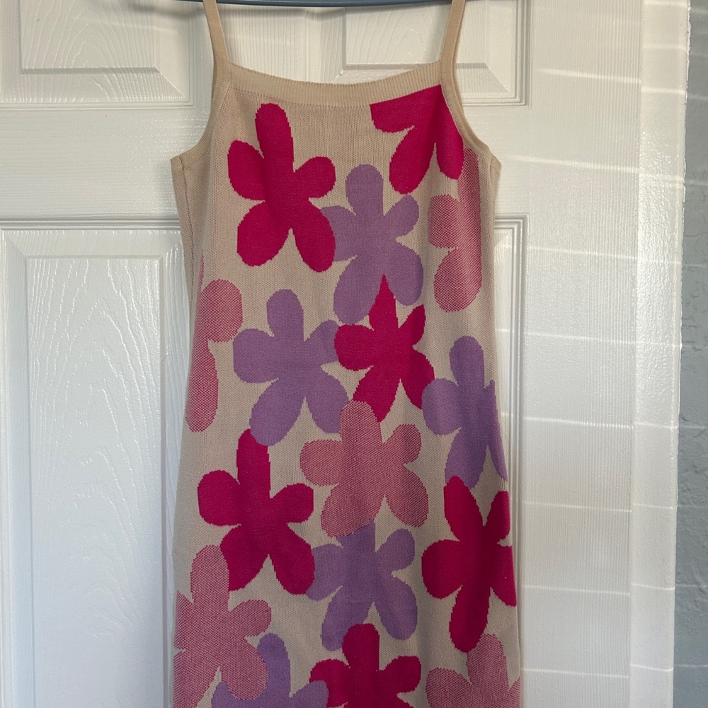 Floral Patterned Sleeveless Dress